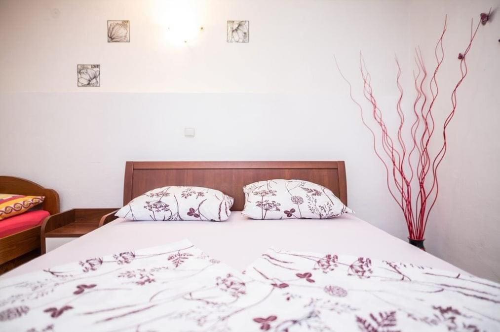 Apartmani Gradac Градац Экстерьер фото