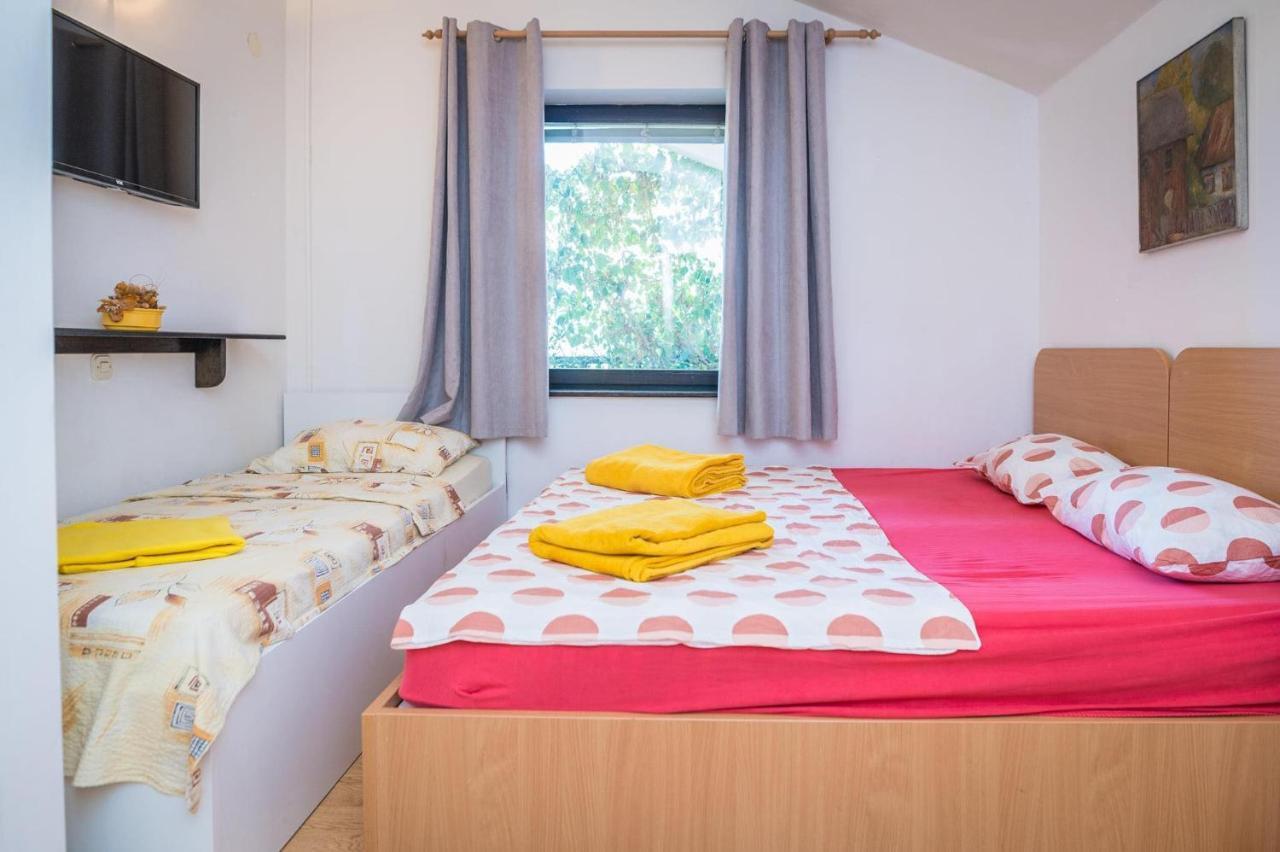 Apartmani Gradac Градац Экстерьер фото